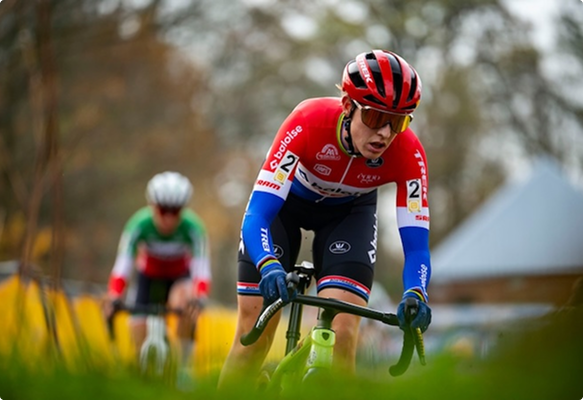 Lucinda Brand