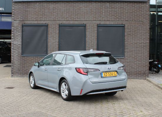 Afbeeldingen van Toyota Corolla TS Hybrid