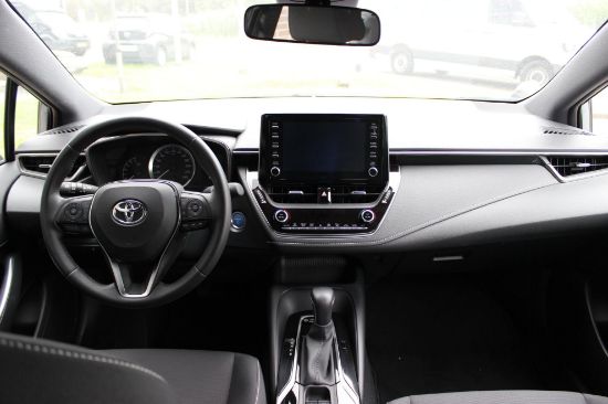 Afbeeldingen van Toyota Corolla TS Hybrid