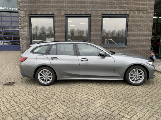 Afbeeldingen van BMW 3-serie Touring automaat