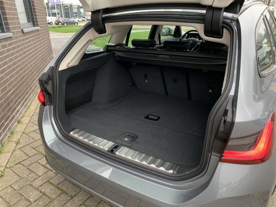 Afbeeldingen van BMW 3-serie Touring automaat