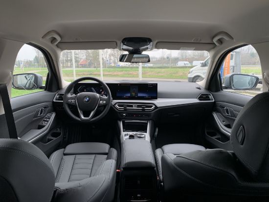 Afbeeldingen van BMW 3-serie Touring automaat