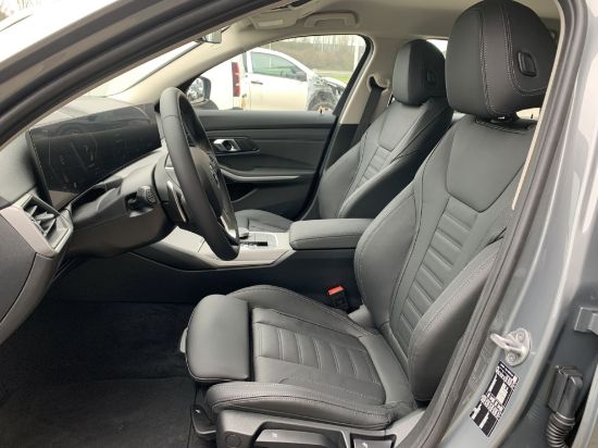 Afbeeldingen van BMW 3-serie Touring automaat