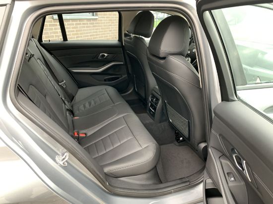 Afbeeldingen van BMW 3-serie Touring automaat
