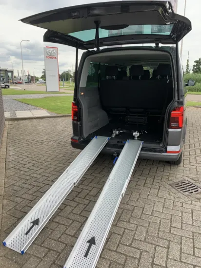Afbeeldingen van VW Caravelle 8-personenbus (verlengd)